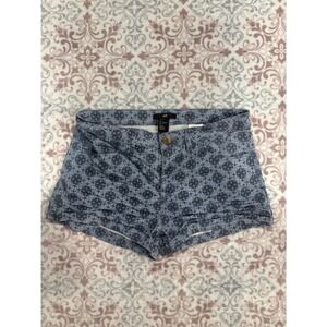 HM Womens Blue Floral Medallion Denim Shorts Size 6 Low Rise Stretch Hot Pants